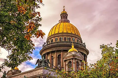 Исаакиевский собор в Санкт-Петербурге.